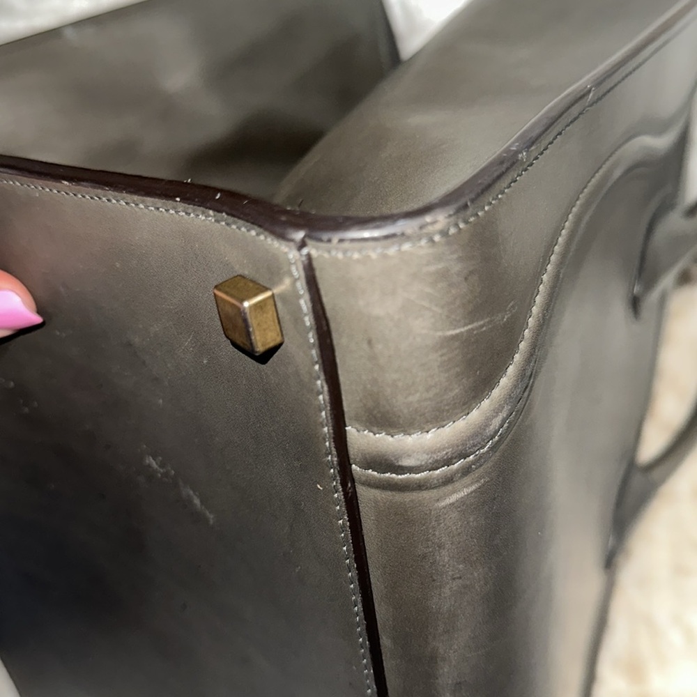 Celine authentic purse - Picture 5 of 11
